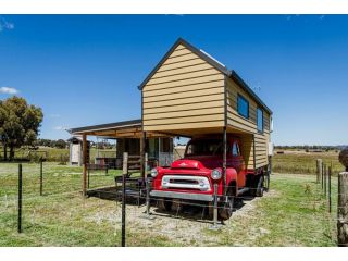 A Unique Wine Country Escape at Tiny House Ithaca Guest house, New South Wales - 1