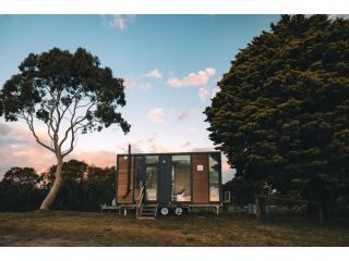 Tiny House Big View Guest house, Victoria - 2