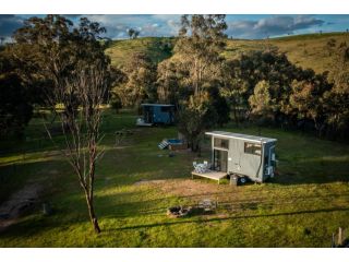 Tiny House Farmstay at Dreams Alpaca Farm - A Windeyer Outback Experience Guest house, New South Wales - 2
