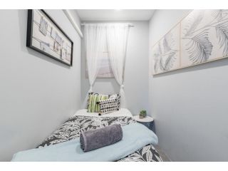 Tiny Private Single Bed With In Sydney CBD Near Train UTS DarlingHar&ICC&Chinatown 1 - ROOM ONLY Apartment, Sydney - 1
