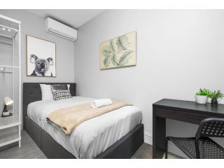 Tiny Private Single Bed With In Sydney CBD - ROOM ONLY 27T1 Apartment, Sydney - 2