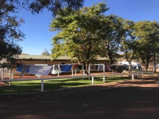 Tom Price Tourist Park Campsite, Western Australia - 5