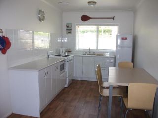 Tomaree Lodge Apartment, Nelson Bay - 4