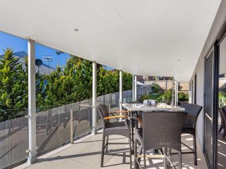 Tomaree Road, 16 Downstairs Apartment, Shoal Bay - 4