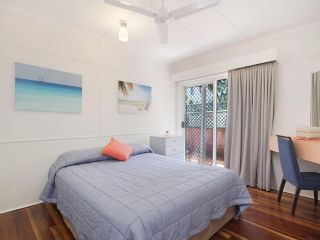 Tondio Terrace Flat 5 - Pet Friendly, ground floor budget style accommodation Apartment, Gold Coast - 3