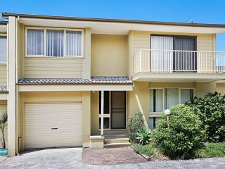 Toowoon Bay Townhouse, Unit 6 Guest house, New South Wales - 2