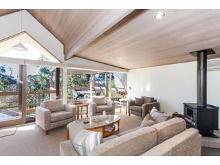 Top Deck Apartment, Lorne - 2