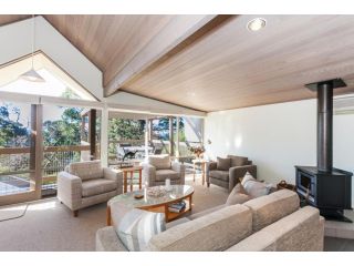 Top Deck Apartment, Lorne - 2