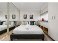 Top Floor Apartment with Balcony in Great Location Apartment, Sydney - thumb 3
