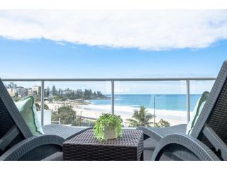 Top Floor Kings Beach Views - Private Rooftop Terrace With Spa Bath & Biggest Resort Pools Apartment, Caloundra - 1