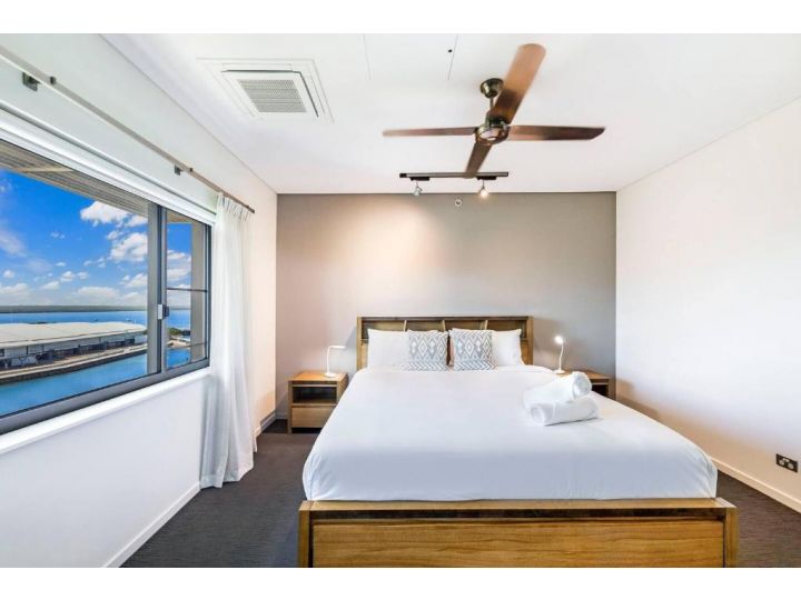 Top of Timor Sea A Luxury Waterfront Penthouse Apartment, Darwin - imaginea 4