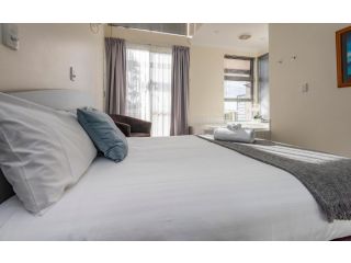 Seaview and Spa at Torbay Apartment, Albany - 4
