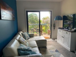 Turquoise Waters B &B -Private Guest suite with massage chair Bed and breakfast, Tootgarook - 1