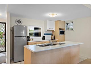 Relax and unwind in 2 Bedroom Townhouse Apartment, Noosaville - 5