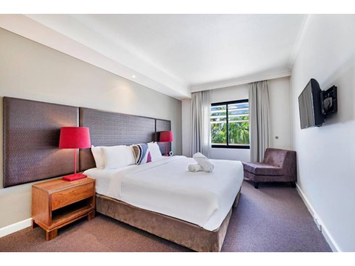 Towering Palms, A Dual Key Resort-style Pool Stay Apartment, Darwin - imaginea 11