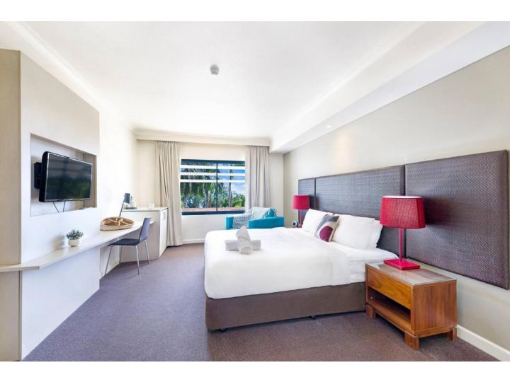 Towering Palms, A Dual Key Resort-style Pool Stay Apartment, Darwin - imaginea 2