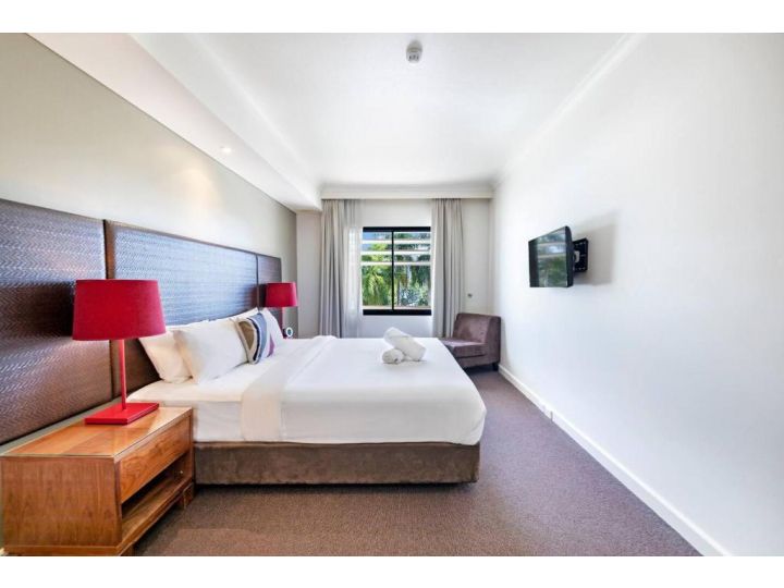 Towering Palms, A Dual Key Resort-style Pool Stay Apartment, Darwin - imaginea 6