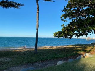 Townsville Lighthouse - 3/103 Strand Apartment, Townsville - 1