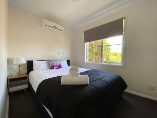 Townsville Wistaria Spacious Home Guest house, Townsville - 4