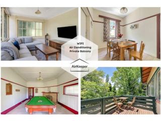 TRADITIONAL MOUNTAIN HOME // POOL TABLE Guest house, Leura - 2