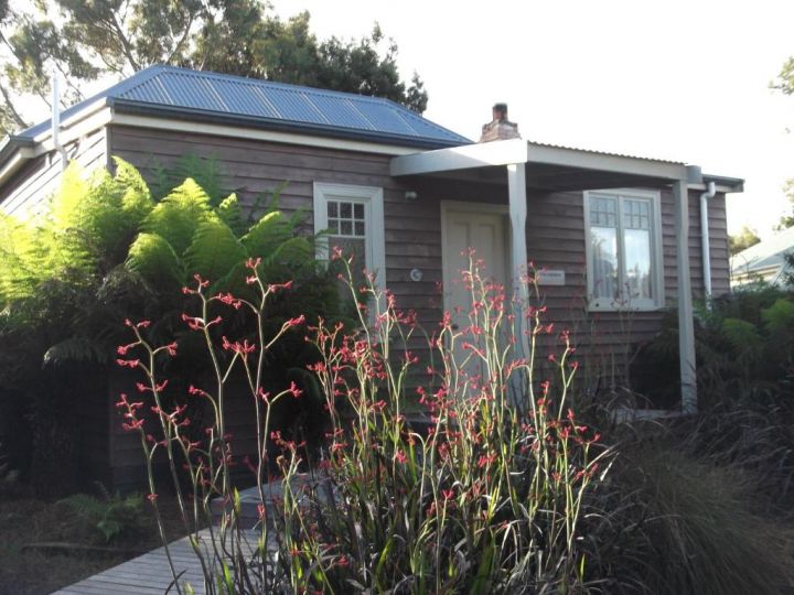 Tramway Cottage Guest house, Strahan - imaginea 2