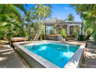 Tranquil & tropical, Sunshine Beach Guest house, Sunshine Beach - 2