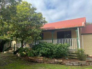 Tranquil on Churchill Linen included Pet friendly WIFI Guest house, Inverloch - 2
