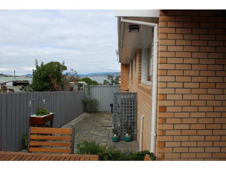 Tranquil Tranmere - 2 Bedroom Unit Apartment, Hobart - imaginea 6