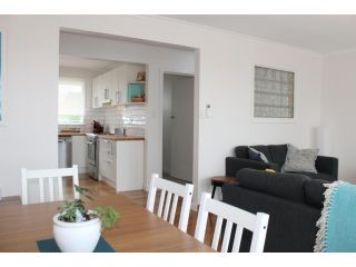 Tranquil Tranmere - 2 Bedroom Unit Apartment, Hobart - 1