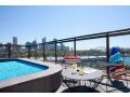 TREETOP RETREAT With Rooftop BBQ and Swimming Pool Apartment, Sydney - thumb 13