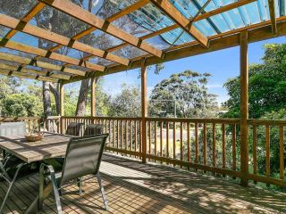 Treetops at Ventnor Guest house, Ventnor - 2