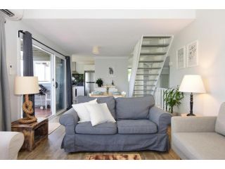 Treetops - Newly renovated, in the village! Guest house, Kangaroo Valley - 4