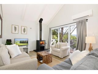 Treetops - Newly renovated, in the village! Guest house, Kangaroo Valley - 2