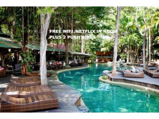 Sonia's At Ramada Resort Free Wifi & 2 Push Bikes Hotel, Port Douglas - 2