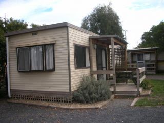 Triabunna Cabin & Caravan Park Accomodation, Tasmania - 3