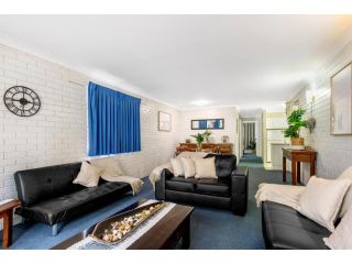 Surfers Paradise- meters from the beach! Apartment, Gold Coast - 1