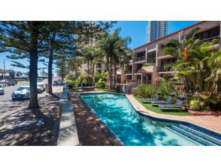 Trickett Gardens Holiday Inn Aparthotel, Gold Coast - 2