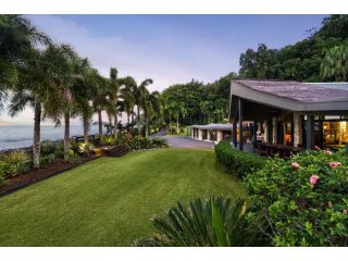 Belle Escapes - Trinity Beach Palace Luxury Estate Villa, Trinity Beach - 2