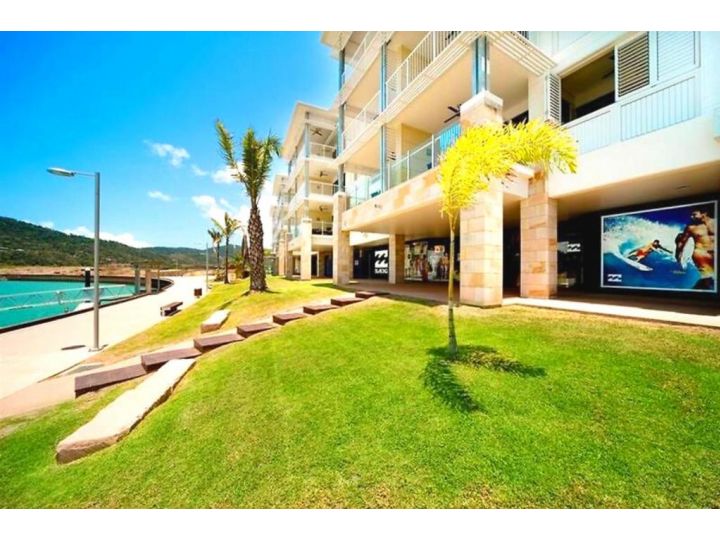 Tropical Marina Lifestyle at The Port of Airlie Apartment, Airlie Beach - imaginea 15