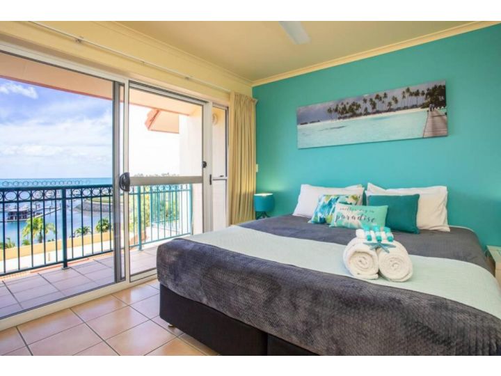 Tropical Oasis, Million Dollar Views, 2 Pools Apartment, Cannonvale - imaginea 5