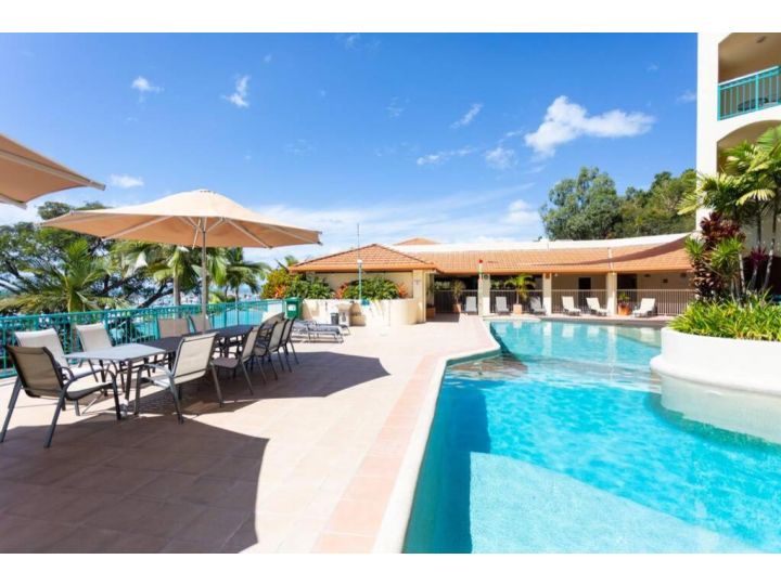 Tropical Oasis, Million Dollar Views, 2 Pools Apartment, Cannonvale - imaginea 10