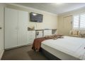 Tropicana Motel Hotel, Gold Coast - thumb 16
