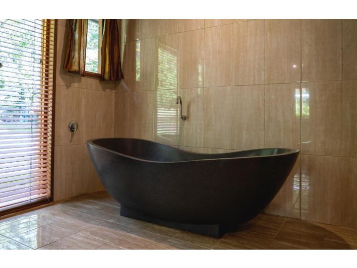 True North - 4BR Home & Garden in Bush Setting with Huge Bath Guest house, Bilpin - imaginea 13