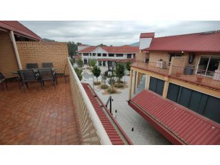 Tuggeranong Shortstay - Family Special Apartment, New South Wales - 4