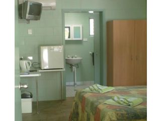 Tully Motel Hotel, Queensland - 3