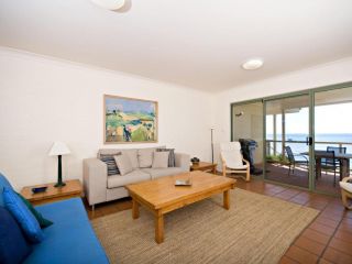 Tuscan Waterfront, Unit 1/213 Soldiers Point Road Apartment, Salamander Bay - 5