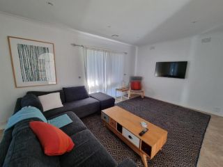 Tussock Sands Guest house, Point Lonsdale - 1