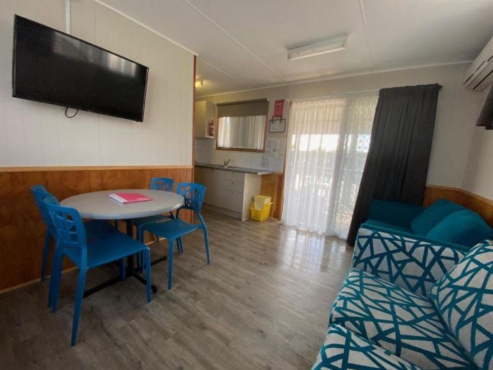 Twin Dolphins Holiday Park Campsite, Tuncurry - imaginea 1