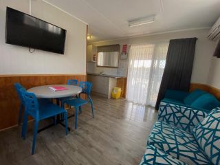 Twin Dolphins Holiday Park Campsite, Tuncurry - 1