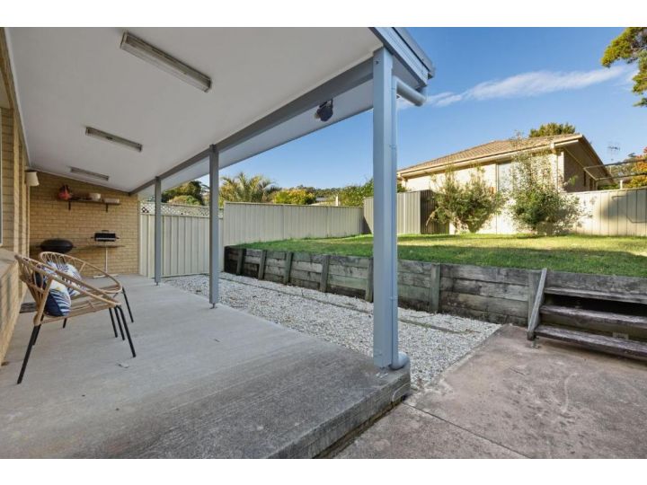 Twin Haven Waterfront Home 5 Minute Drive from Hyams Beach Guest house, Erowal Bay - imaginea 11